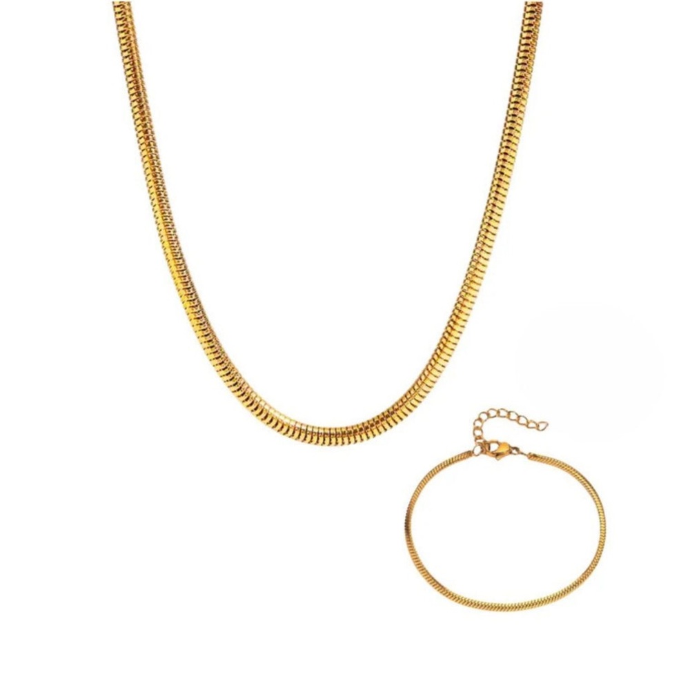 Gold Chain Necklace Set